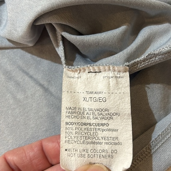 Under Armour 1/4 zip. Tigers - Picture 8 of 8